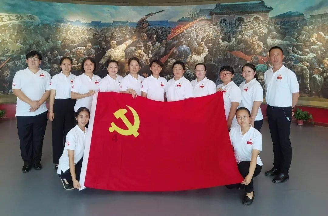 快乐游乐园女孩